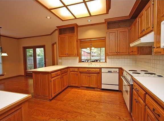3rd image of 10026 Birkenhead Ct