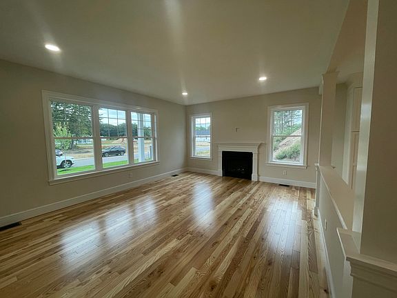 4th image of 30 Cascade Circle Lot 6
