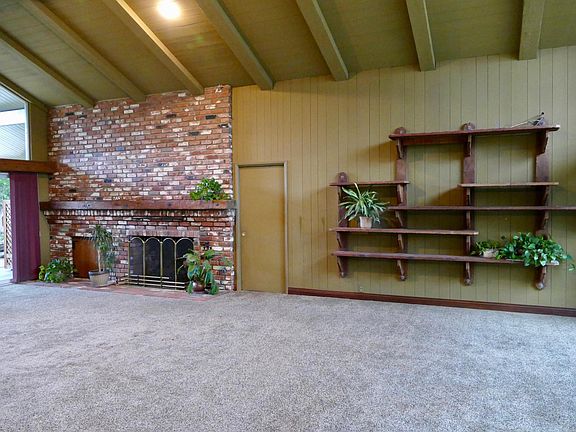 4th image of 838 Maryhurst Dr