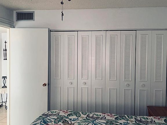 5th image of 1433 N Atlantic Ave APT 422