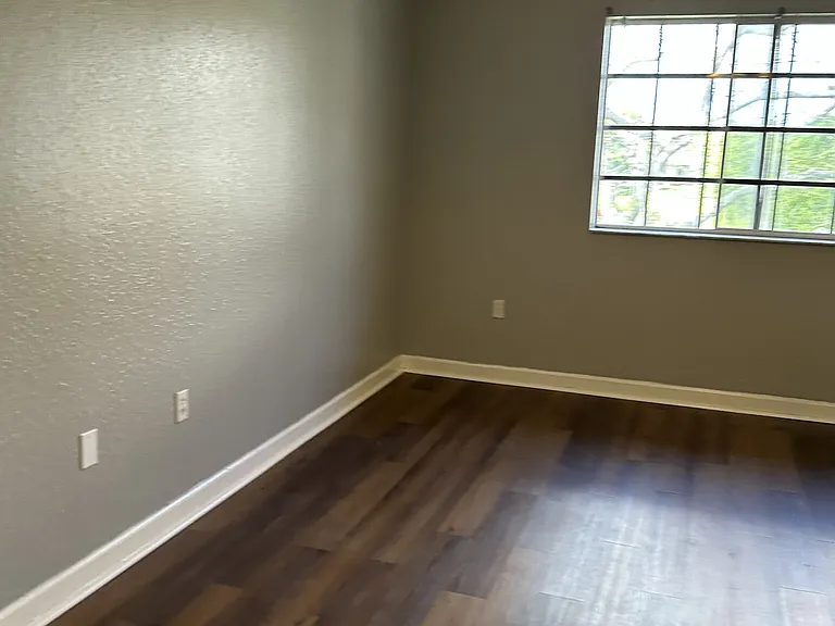 4111 Napoli Lake Dr — Photo 31