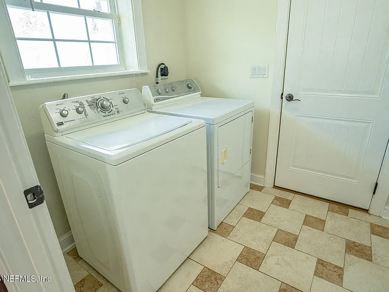 10355 Shelby Creek Rd S — Photo 22