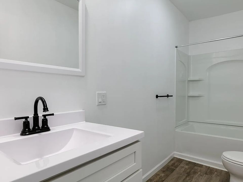 1st image of 318 Bronson St APT 101