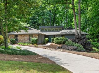 220 Mountain Point, Roswell, GA 30075
