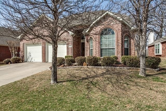 2nd image of 6904 Crenshaw Ln