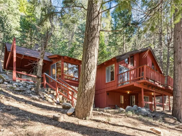 465 Blue Jay Canyon Rd, Blue Jay, CA 92317