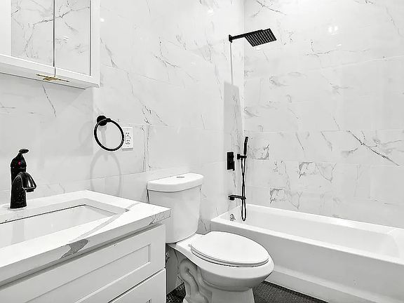 5th image of 329 Cornelia St #2R