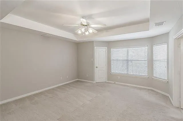 4600 Southpointe Dr — Photo 16
