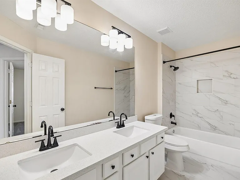 9811 Sandtown Cir — Photo 19