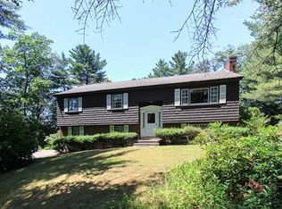 122 Hull St, Beverly, MA 01915