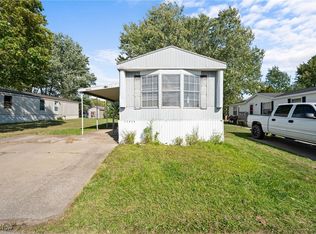 12056 Nicki Ln, Chardon, OH 44024