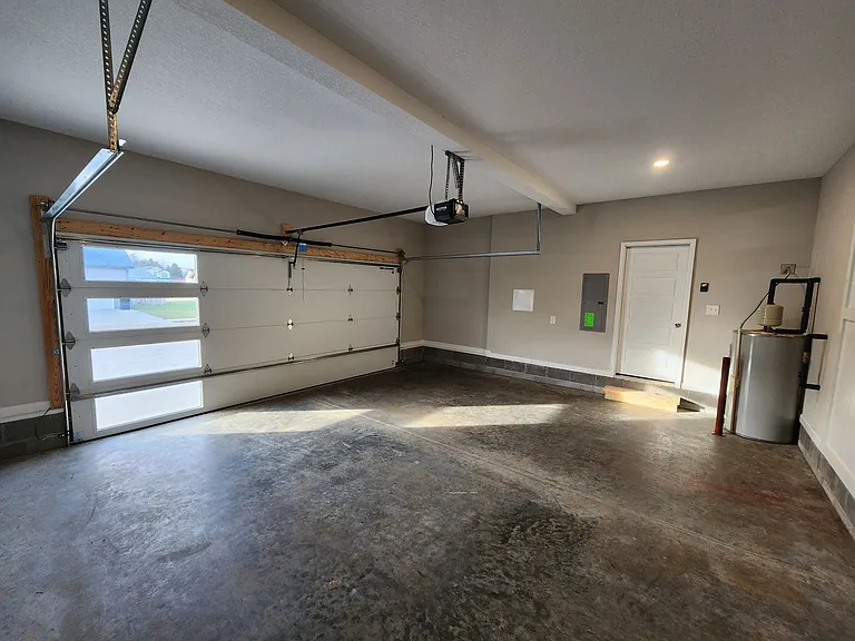 219 Donegal Dr — Photo 28