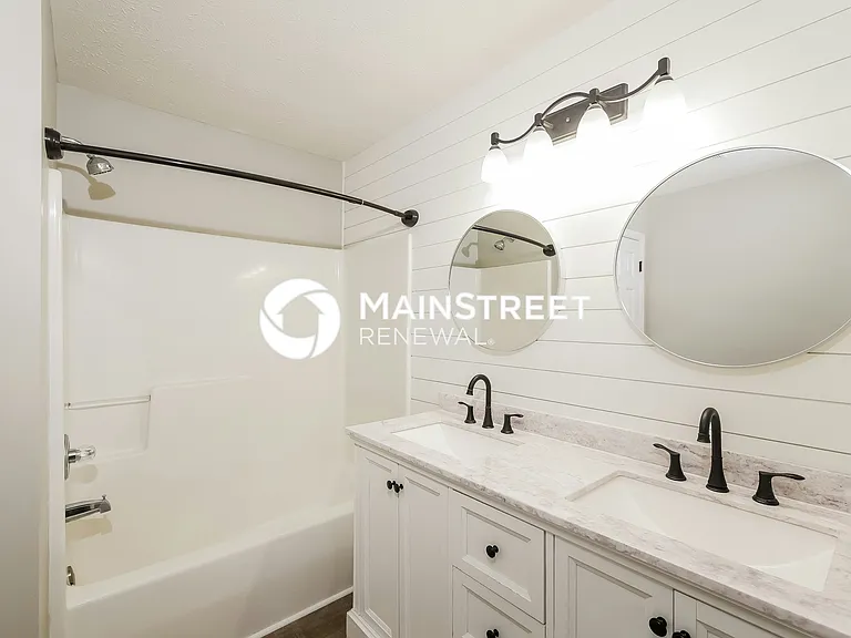 Main Bathroom