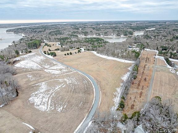 2nd image of 900 Buffalo Creek Rd