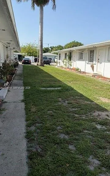 2450 Lincoln St #12 — Photo 6