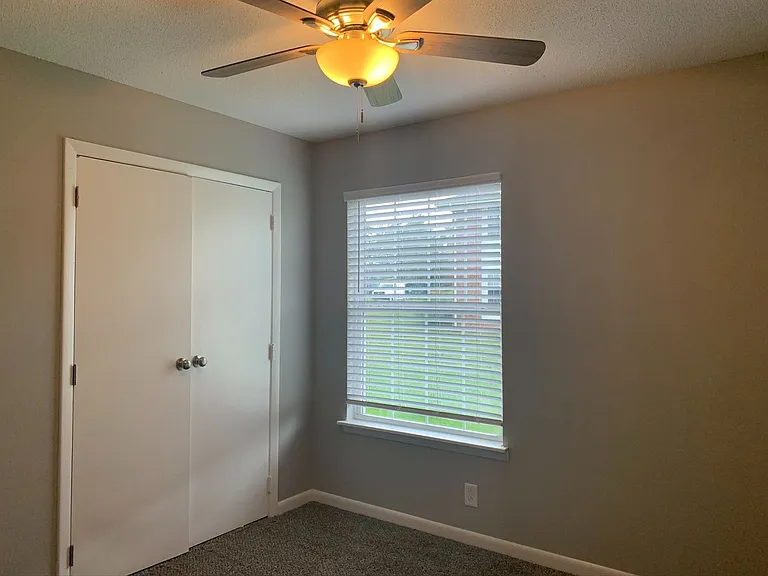 271 White Oak Rd — Photo 17