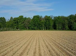 Beach Rd, Wadsworth, OH 44281