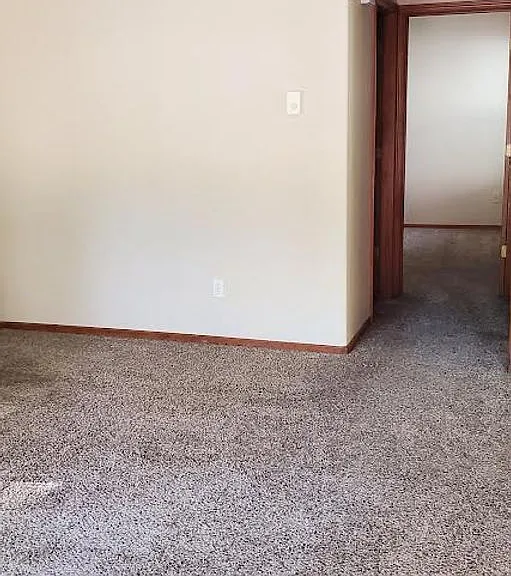 6708 Camellia Ct — Photo 2
