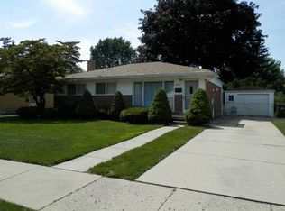 6927 Dover St, Garden City, MI 48135