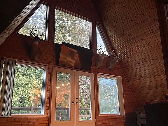 Open Sitting/Dining Area