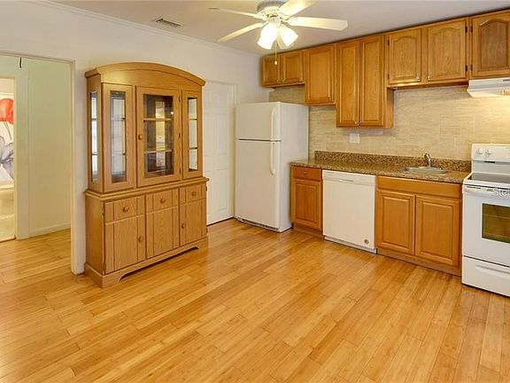 2nd image of 604 Alden Ave