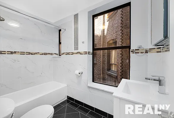 Rented by REAL New York | media 7