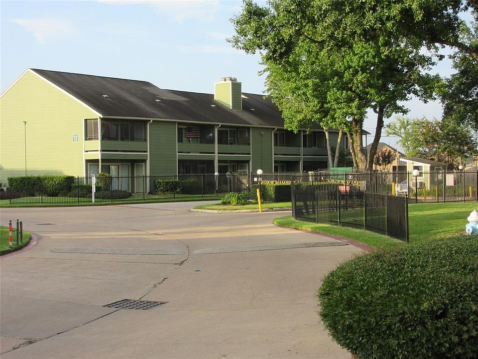 1st image of 14777 Wunderlich Dr APT 404