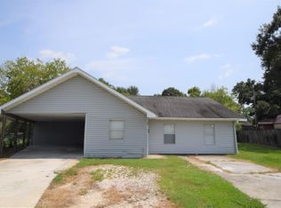 1811 Broadmoor Dr, Lake charles, LA 70601