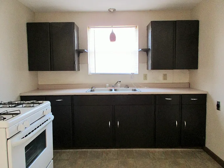 309 E Oklahoma Ave — Photo 6