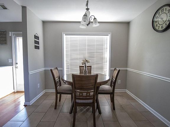 5th image of 207 Cypress Ct
