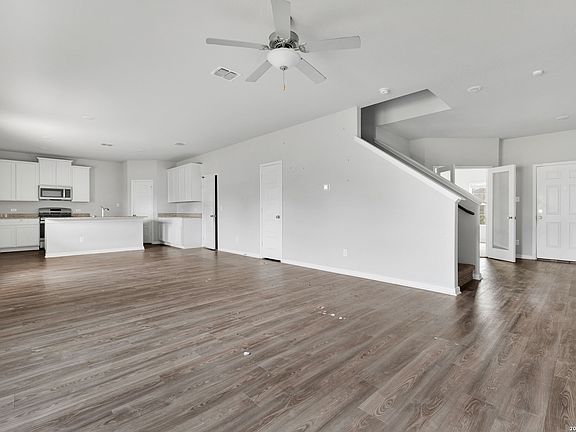 4th image of 13430 Sendero Roble