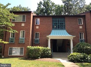 11821 Breton Ct APT 11B, Reston, VA 20191