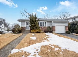 101 Franklin Street, Massapequa Park, NY 11762