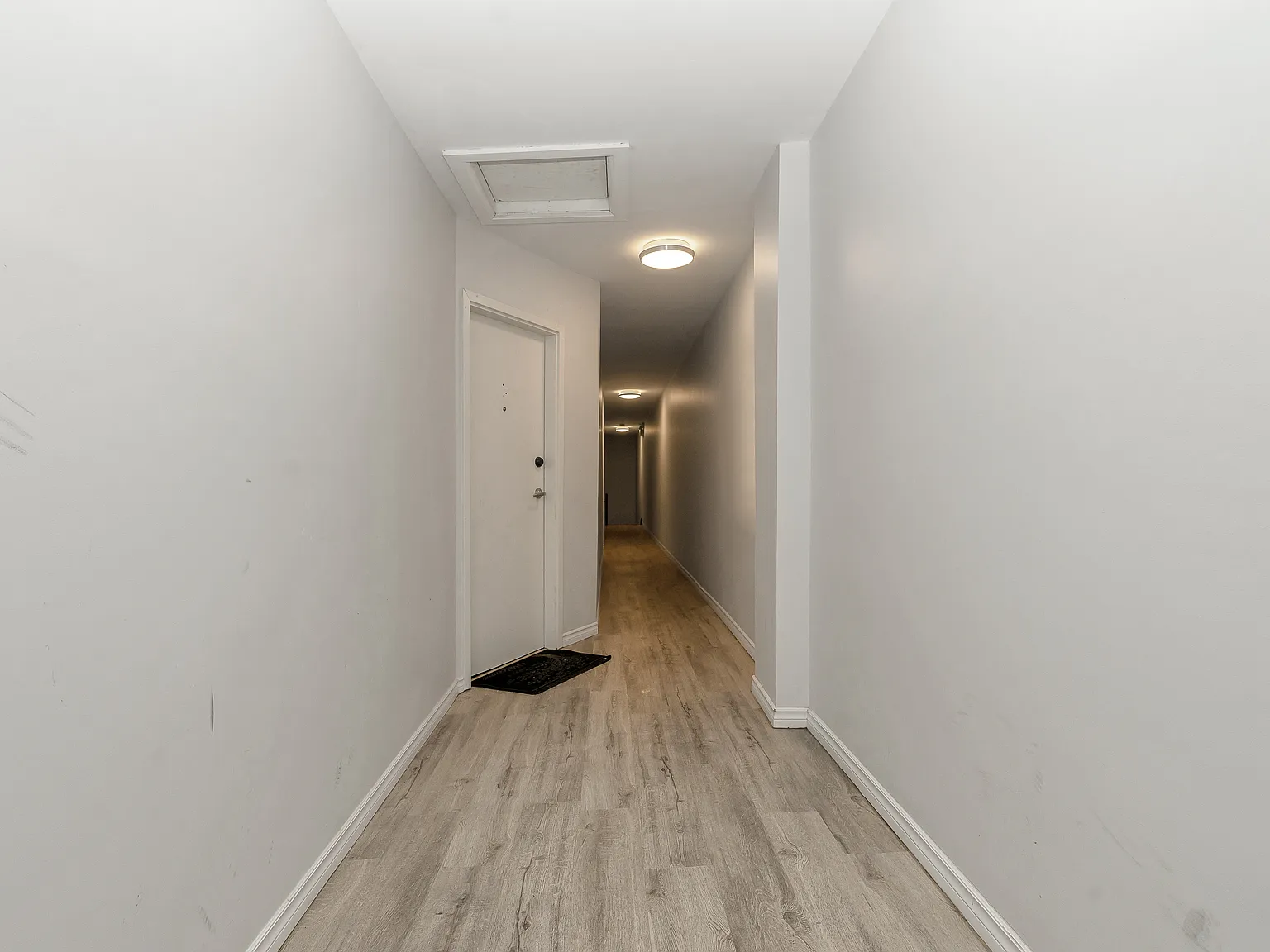 31 Mississaga St W, Orillia, ON L3V 3A5, Canada — Photo 2
