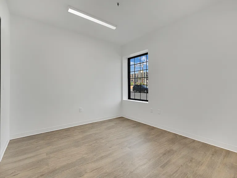 730 Las Vegas Blvd S #1-103 — Photo 21