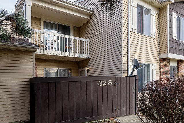 1st image of 32 S Fernwood Dr #32