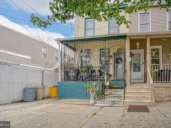 2nd image of 126 N 23rd St