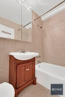 Sold by Bond New York | media 13