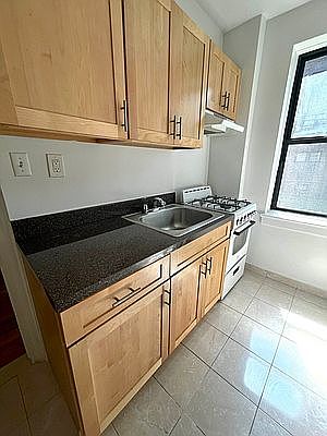 4th image of 66-02 102nd St #1CC