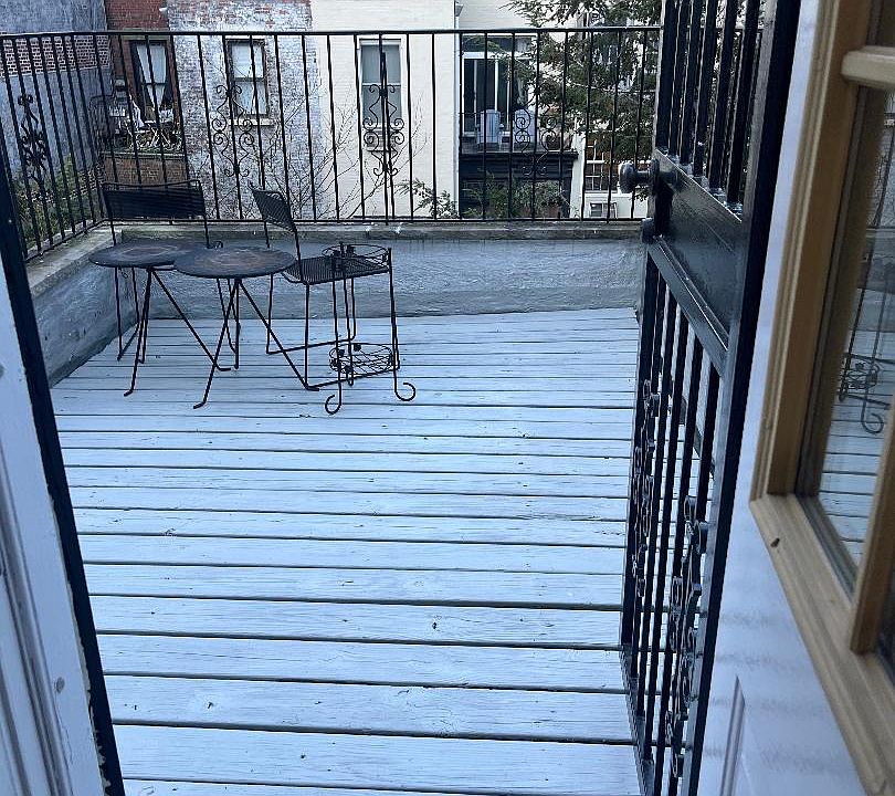 1st image of 155 W 76th St APT 3A