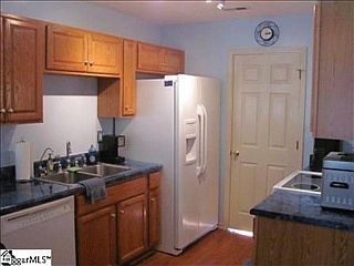 3rd image of 115 Rock Moss Dr