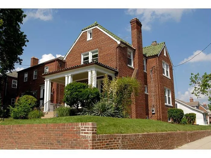 5721 N Capitol St NW photo 1