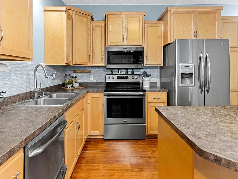 12222 Waconia St NE #B — Photo 6