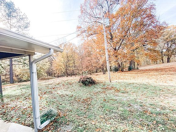 2nd image of 179 Quail Hollow Dr