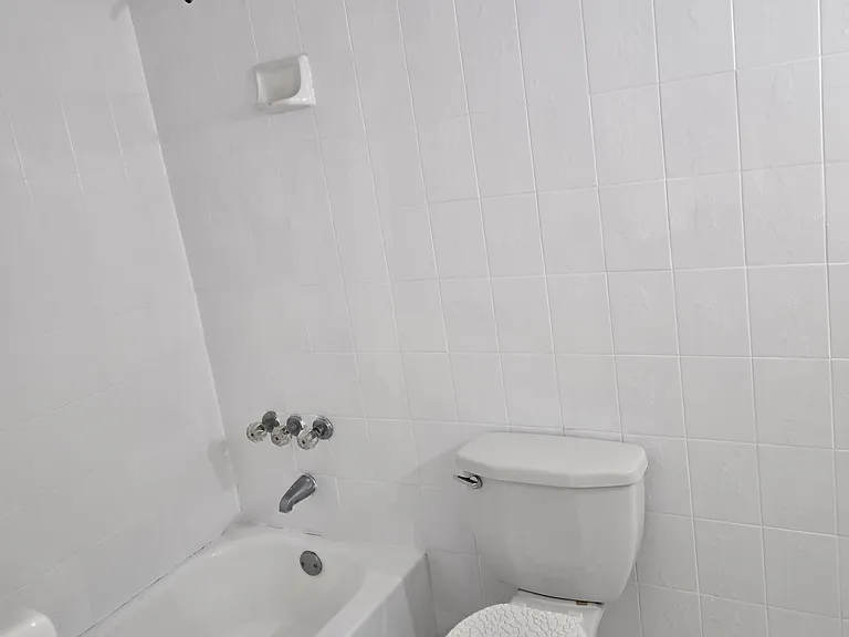 11304 SW 7th St — Photo 5