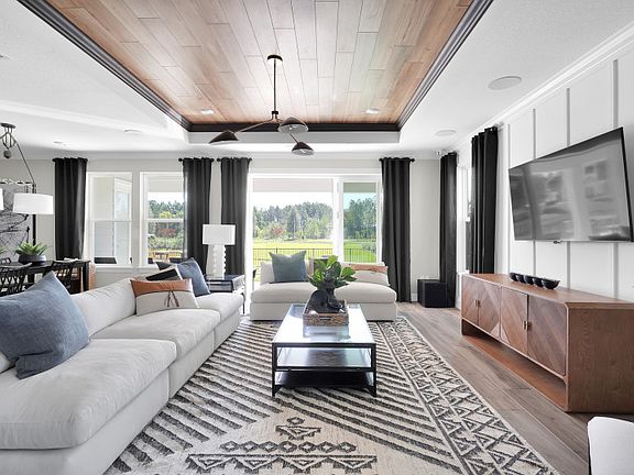 Renown Gathering Room