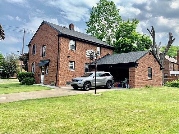 3rd image of 3808 Hillbrook Rd