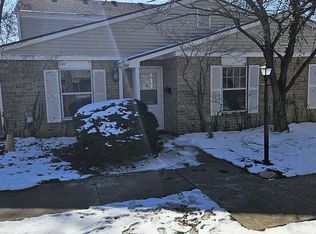 8283 Sobax Dr, Indianapolis, IN 46268