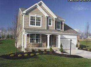 115 Trailhead Ln, Berea, OH 44017