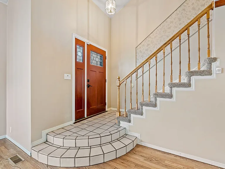 1649 E Michael Way — Photo 16